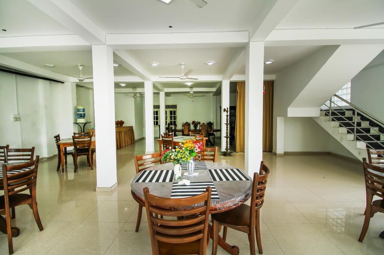 Hotel Empryean Katunayaka Dış mekan fotoğraf