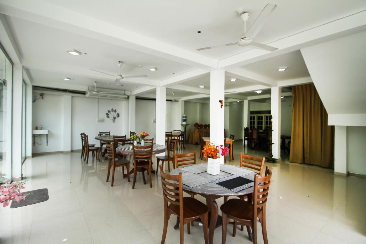 Hotel Empryean Katunayaka Dış mekan fotoğraf