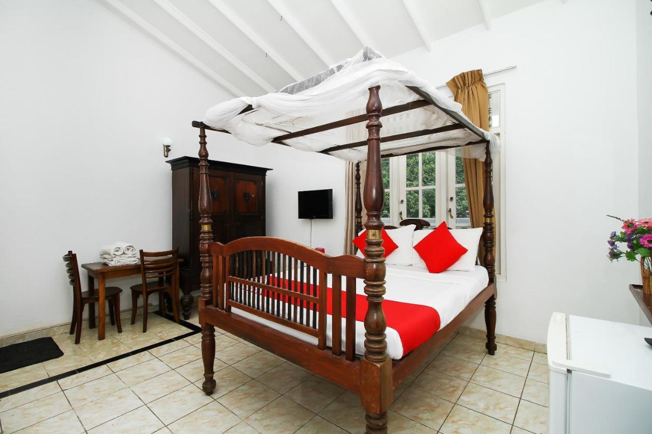 Hotel Empryean Katunayaka Dış mekan fotoğraf
