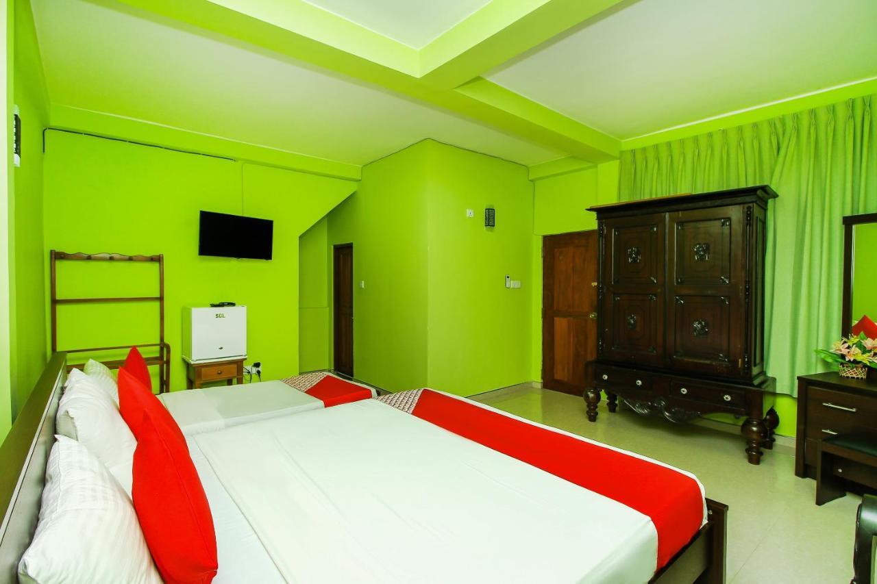 Hotel Empryean Katunayaka Dış mekan fotoğraf